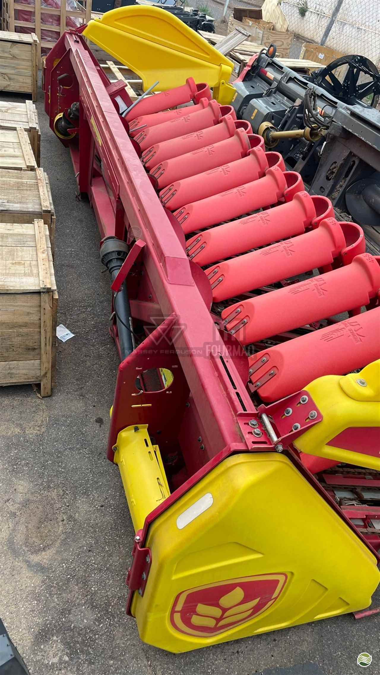 PLATAFORMA COLHEITADEIRA VENCE TUDO BOCUDA 5930 Fourmaq - Massey Ferguson PALMAS TOCANTINS TO